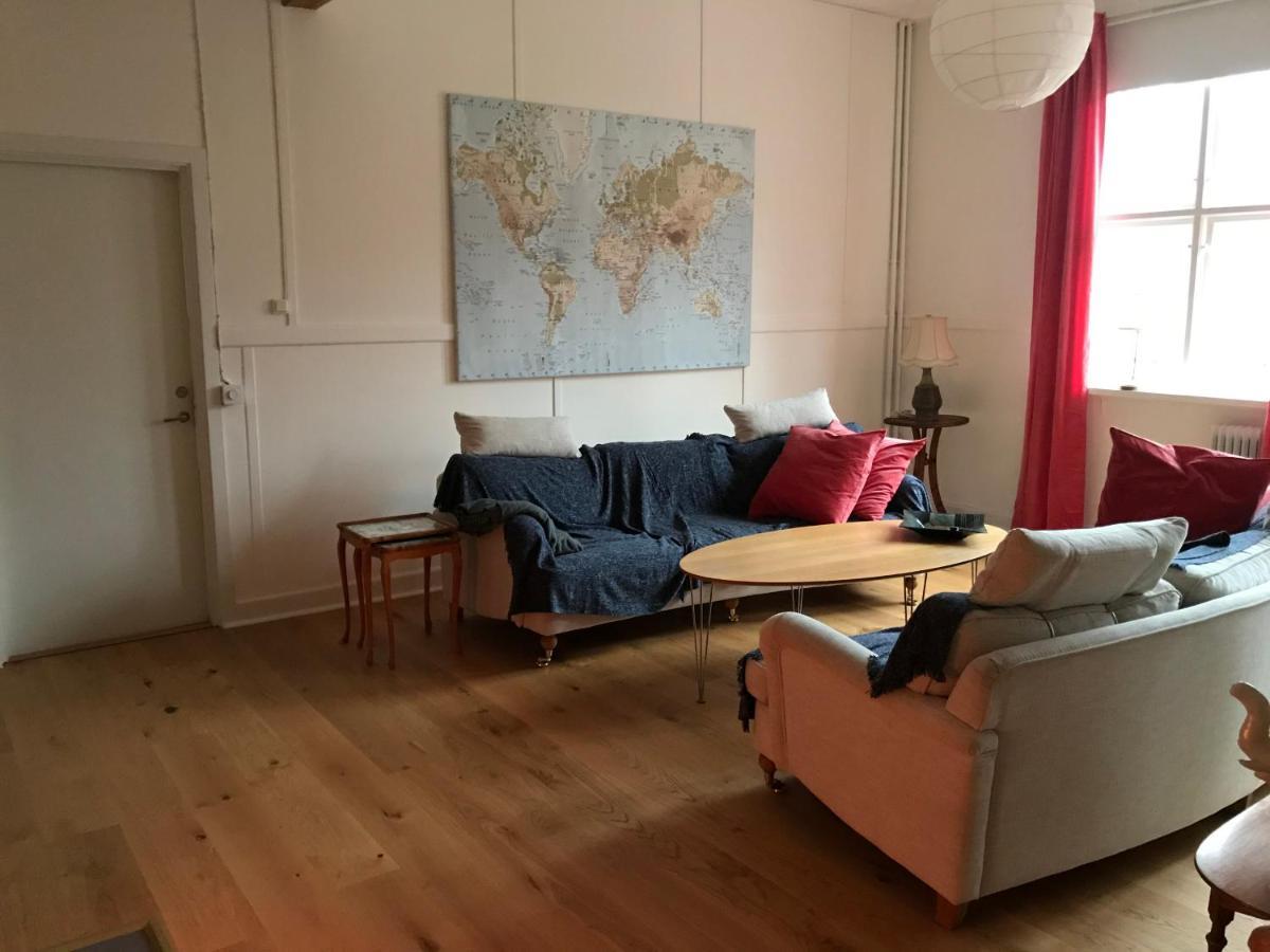 Lysekil-Brastad Esterno foto
